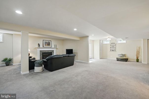 Fireplace, Interior, Recessed Lighting