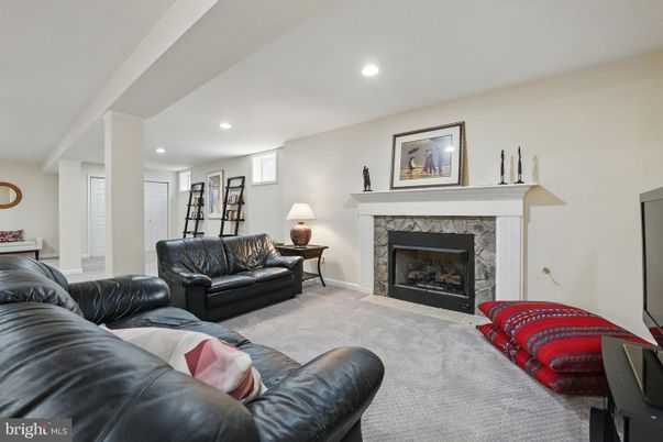 Fireplace, Interior, Living room, Recessed Lighting