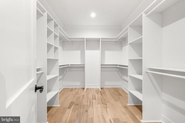 Interior, Recessed Lighting, Walk-in Closets, Wood Texture Flooring