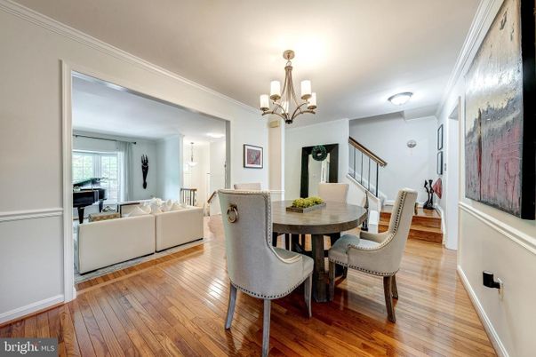 Chandelier, Dining room, Interior, Living room, Piano, Wood Texture Flooring
