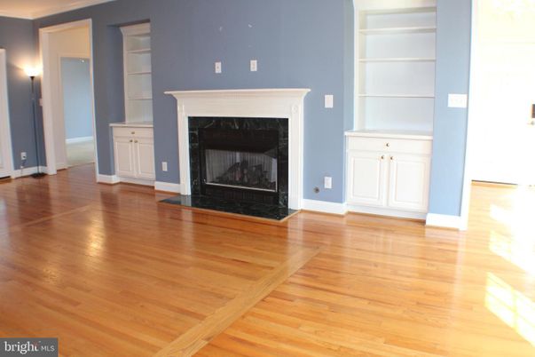 Empty room, Fireplace, Interior, Wood Texture Flooring