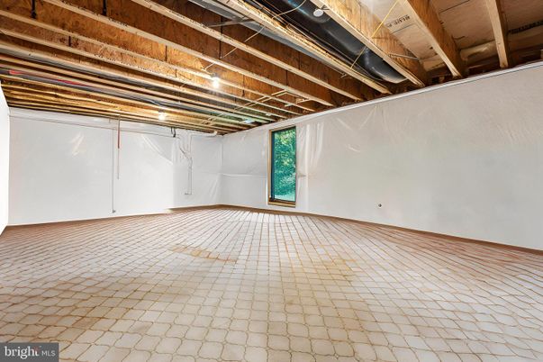 Empty room, Interior, Wooden Beams, Wooden Ceilings