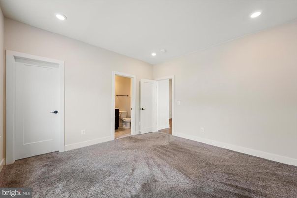Bathroom, Empty room, Interior, Recessed Lighting