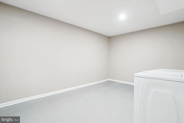 Interior, Recessed Lighting, Washer