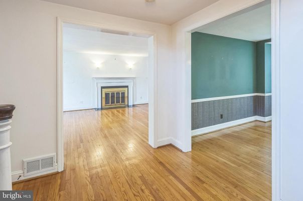 Empty room, Fireplace, Interior, Wood Texture Flooring