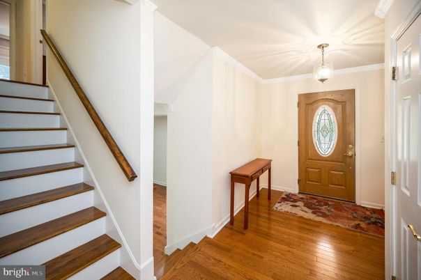 Chandelier, Interior, Wood Texture Flooring