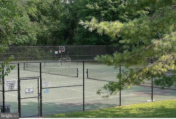 Exterior, Tennis Courts