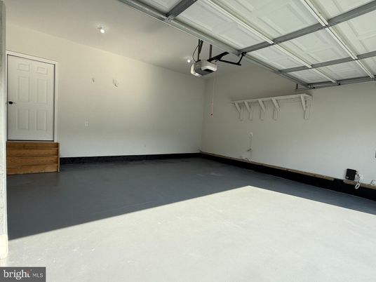 Garage, Interior