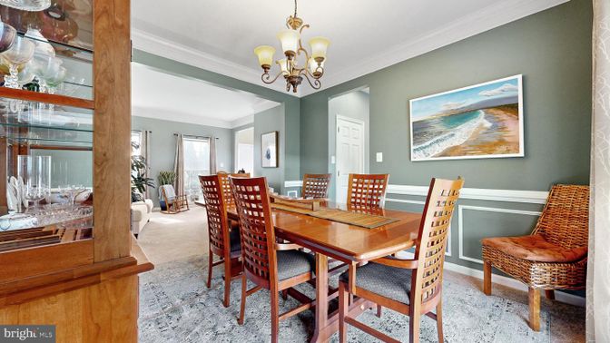 Chandelier, Dining room, Interior