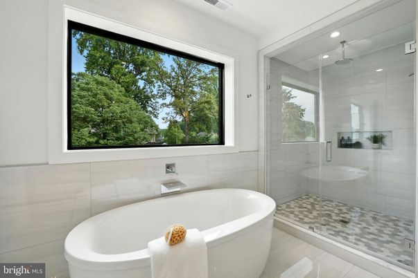 Bathroom, Free Standing Baths, Glass Shower, Interior, Recessed Lighting