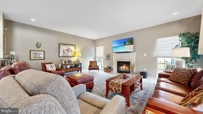 Fireplace, Interior, Living room, Recessed Lighting
