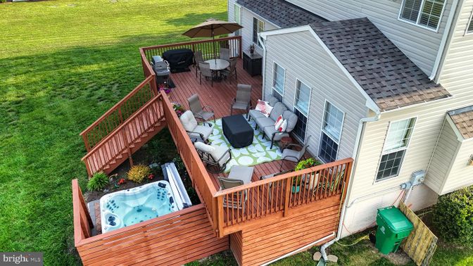 Exterior, Hot Tub