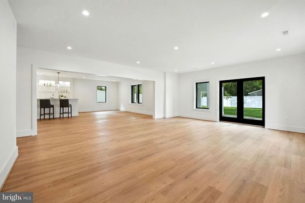 Empty room, Interior, Pendant Lights, Recessed Lighting, Wood Texture Flooring