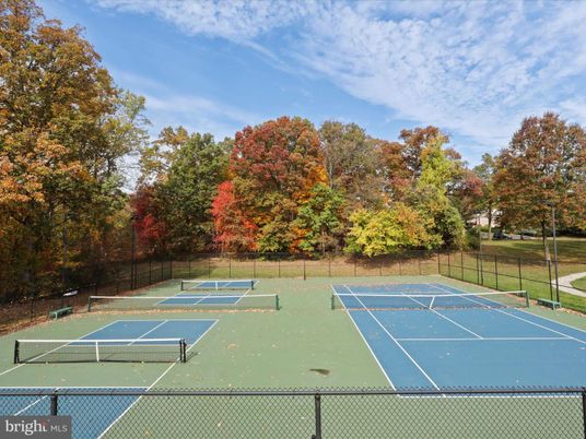 Exterior, Tennis Courts