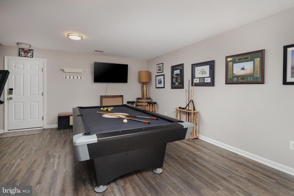 Billiard Table, Game Room, Interior, Wood Texture Flooring