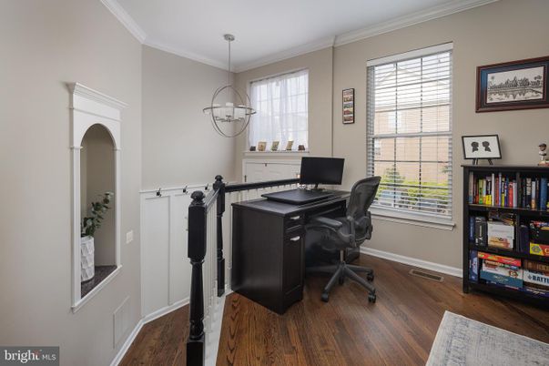 Home Office, Interior, Pendant Lights, Wood Texture Flooring