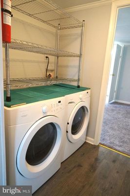 Interior, Utility Closets, Washer, Wood Texture Flooring