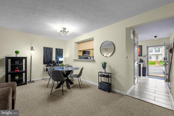 Dining room, Interior