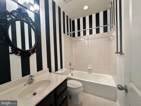 Bathroom, Interior, Recessed Lighting