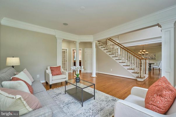 Chandelier, Dining room, Interior, Living room, Wood Texture Flooring