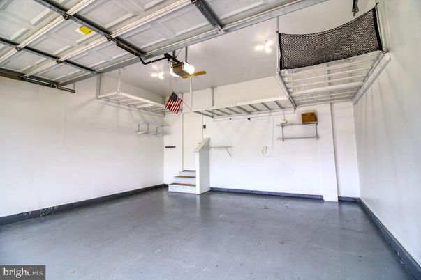 Garage, Interior