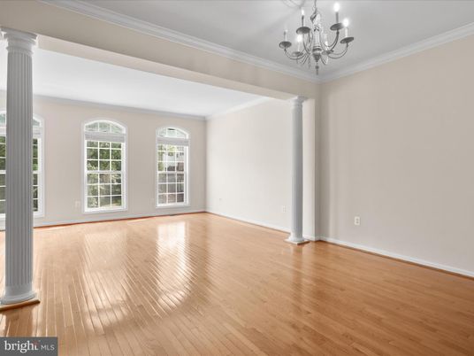 Chandelier, Empty room, Interior, Wood Texture Flooring