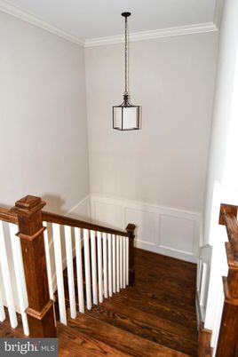 Interior, Pendant Lights, Wood Texture Flooring