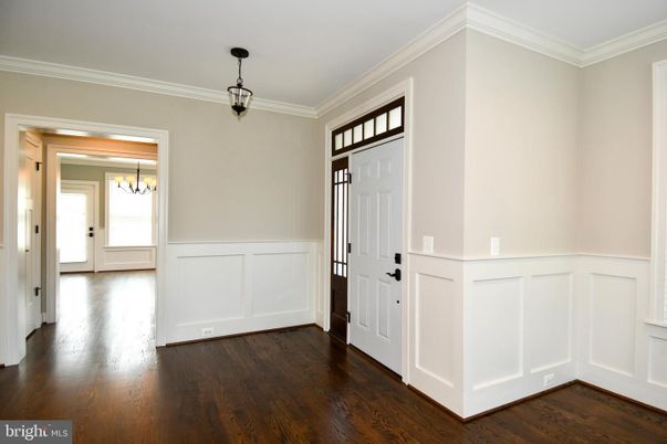 Chandelier, Empty room, Interior, Pendant Lights, Wood Texture Flooring