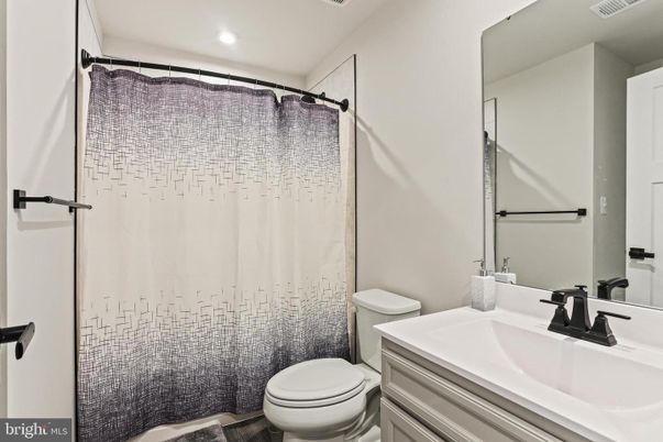 Bathroom, Interior, Recessed Lighting