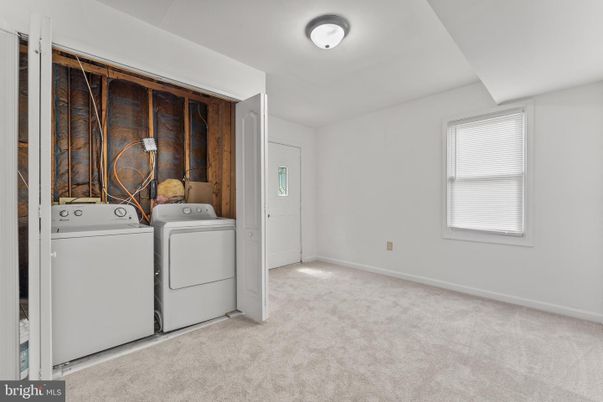 Interior, Washer