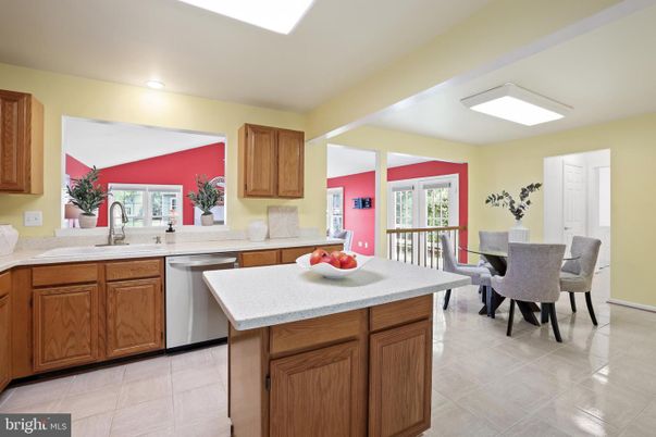 Dining room, Interior, Kitchen, Recessed Lighting