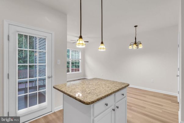 Interior, Pendant Lights, Wood Texture Flooring