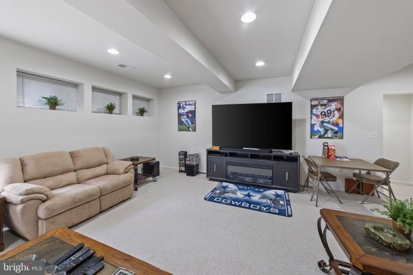 Dining room, Interior, Living room, Recessed Lighting