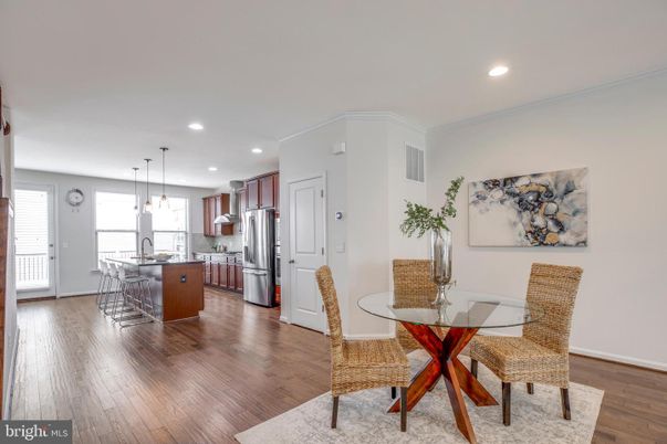 Dining room, Interior, Kitchen, Pendant Lights, Recessed Lighting, Wood Texture Flooring
