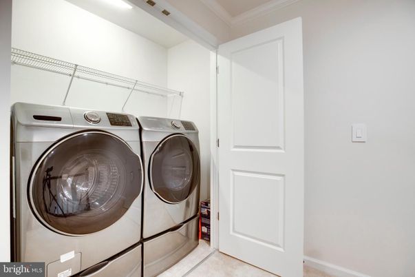 Interior, Recessed Lighting, Utility Closets, Washer