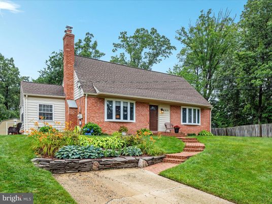 Backyard, Exterior, Facade, Brick Facade, Cape Cod