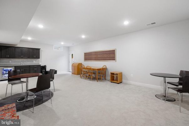 Dining room, Interior, Recessed Lighting