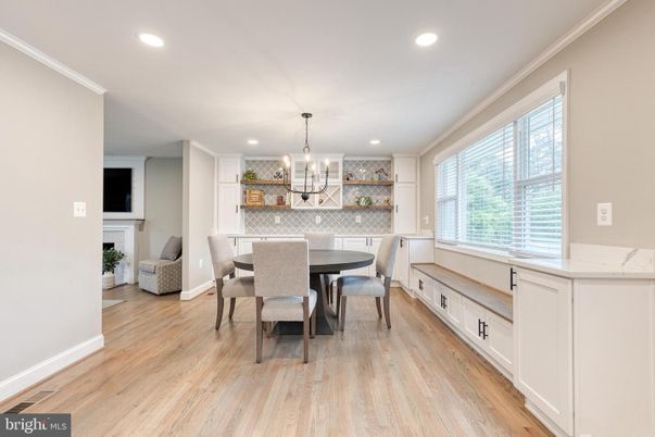 Chandelier, Dining room, Interior, Recessed Lighting, Wood Texture Flooring