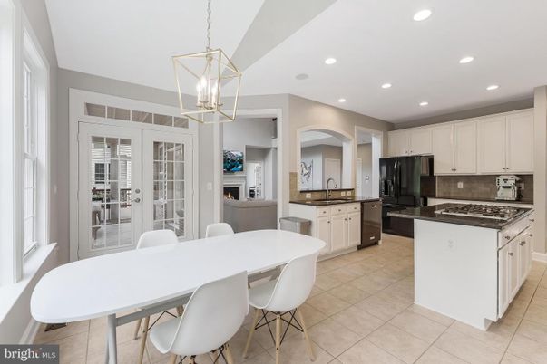 Dining room, Interior, Kitchen, Pendant Lights, Recessed Lighting