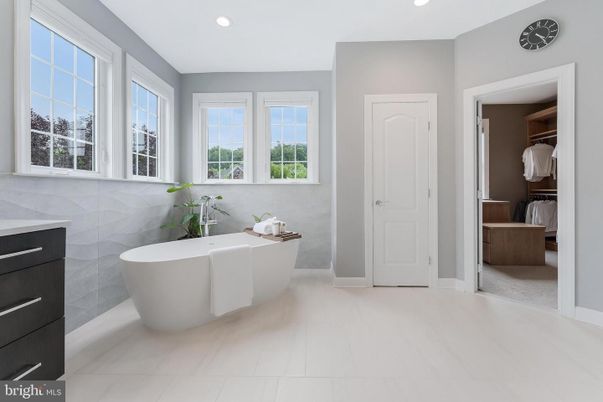 Bathroom, Free Standing Baths, Interior, Recessed Lighting