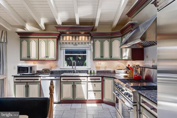 Interior, Kitchen, Stainless Steel Appliances