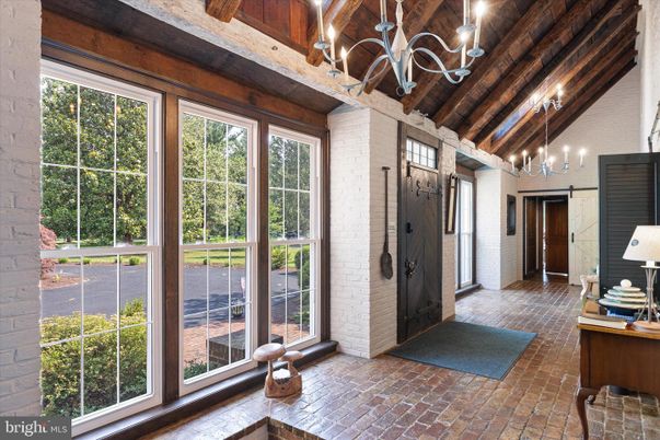 Chandelier, Interior, Wooden Beams