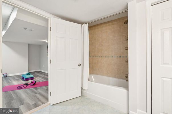 Bathroom, Interior, Recessed Lighting, Wood Texture Flooring