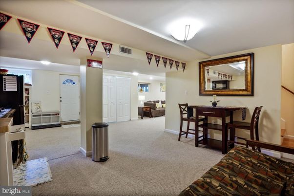 Dining room, Interior, Recessed Lighting