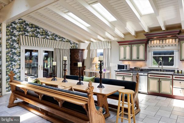 Dining room, Interior, Kitchen, Stainless Steel Appliances