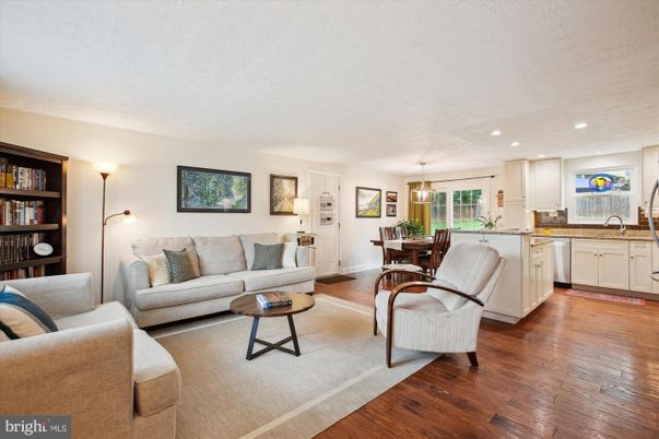 Dining room, Interior, Kitchen, Living room, Pendant Lights, Recessed Lighting, Wood Texture Flooring