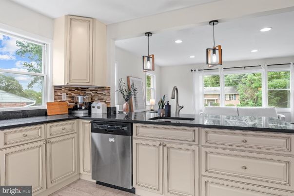 Interior, Kitchen, Pendant Lights, Recessed Lighting