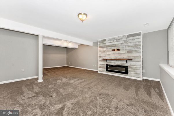 Empty room, Fireplace, Interior