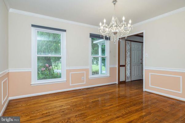 Chandelier, Empty room, Interior, Wood Texture Flooring