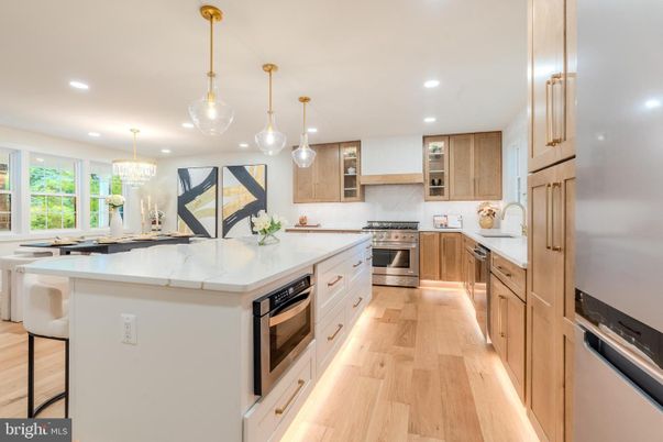 Chandelier, Interior, Kitchen, Pendant Lights, Recessed Lighting, Stainless Steel Appliances, Wood Texture Flooring